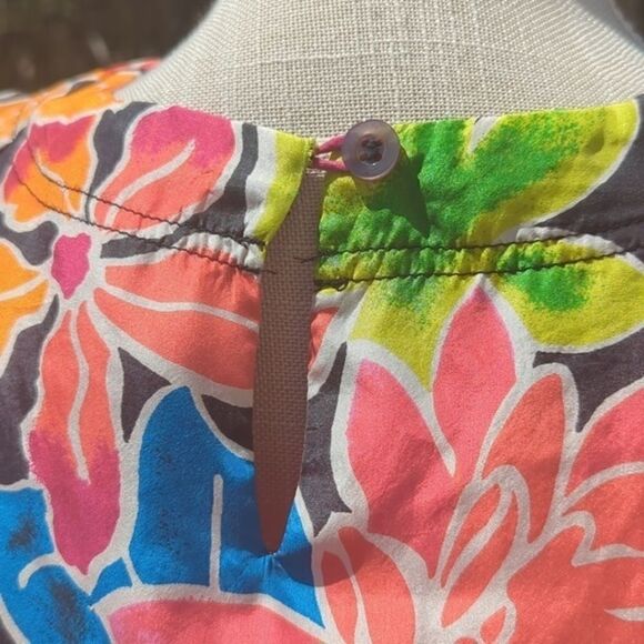 Jack Mulqueen Vintage Women's Silk Round Neck Floral Pullover Blouse Size Medium - Picture 6 of 8